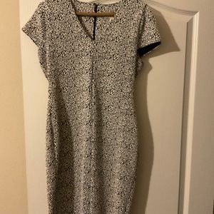 Michael Kors  black and white dress size medium